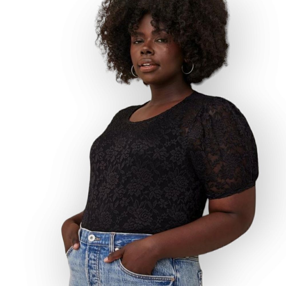 🌼4/$30 Torrid Sheer Lace Tee – Black, Size 5 (28) ✨